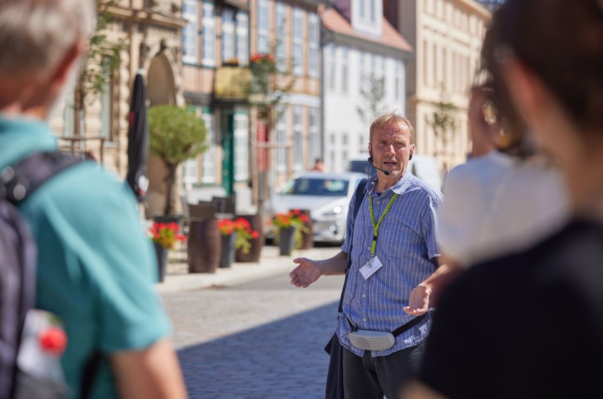 &copy; Oliver Borchert