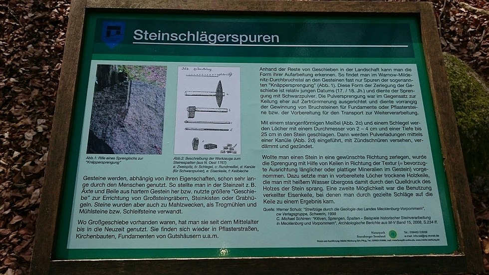 Schautafeln informieren &uuml;ber Vorkommen, Nutzung und Verarbeitung der Gesteine // &copy; MV-T