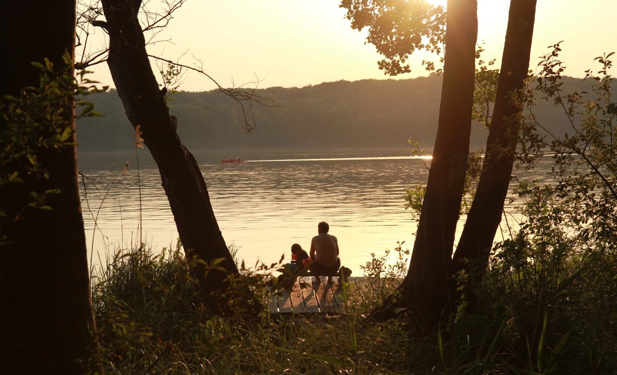 Seegrundstück mit eigenem Steg, © Bernhard Barth Seegrundstück mit eigenem Steg, © Bernhard Barth