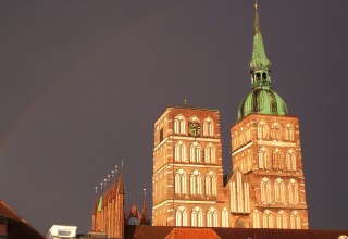 Nikolaikirche Stralsund am Abend // © Mpkimu Nikolaikirche Stralsund am Abend // © Mpkimu