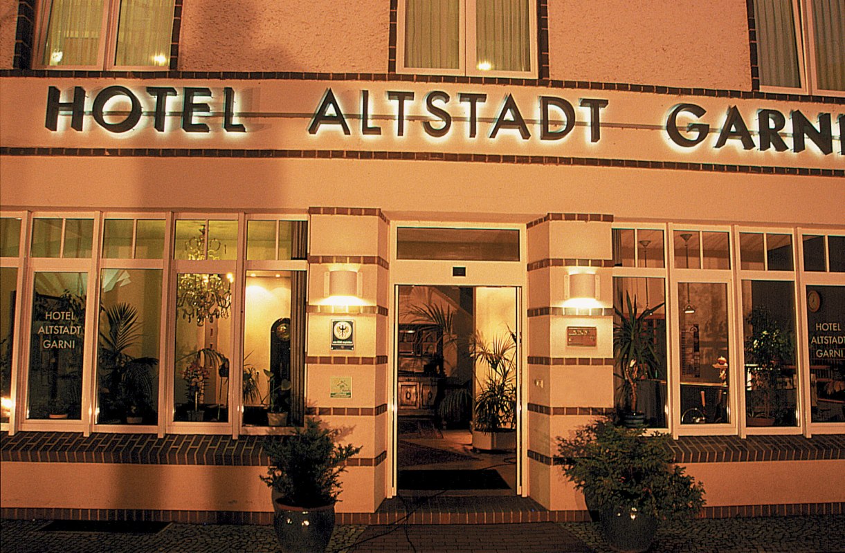 Buitenaanzicht van Ringhotel Altstadt // © Jan Hendrik Hertzsch Buitenaanzicht van Ringhotel Altstadt // © Jan Hendrik Hertzsch
