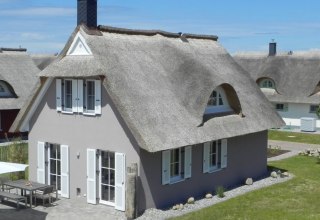 Ferienhaus in der Reethaussiedlung Zierow // © LaWieka Vermietungsagentur Ferienhaus in der Reethaussiedlung Zierow // © LaWieka Vermietungsagentur