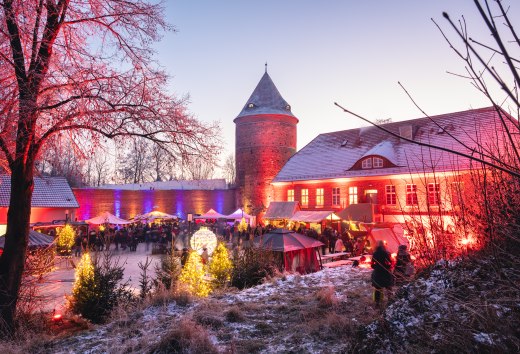 Regionaler Weihnachtsmarkt in der Burg Plau am See, &copy; TMV/Gross