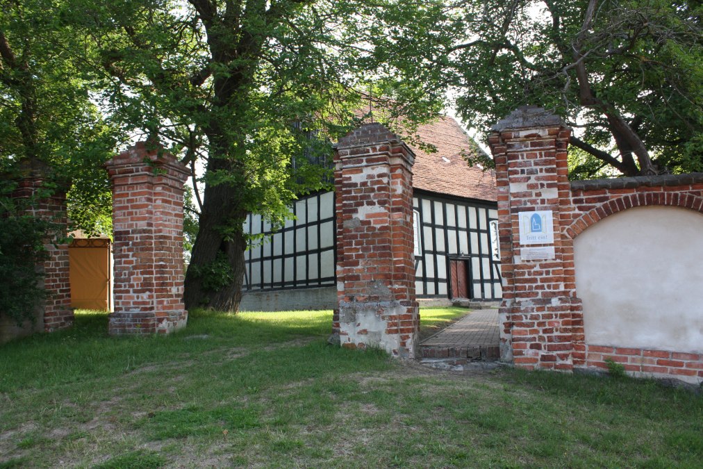 Kirche Priepert, © Amt Mecklenburgische Kleinseenplatte Kirche Priepert, © Amt Mecklenburgische Kleinseenplatte
