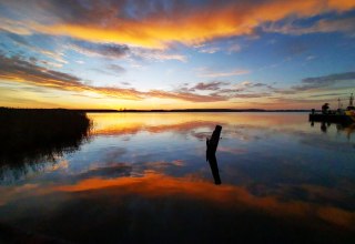 &copy; Sonnenuntergang Hafen.jpg