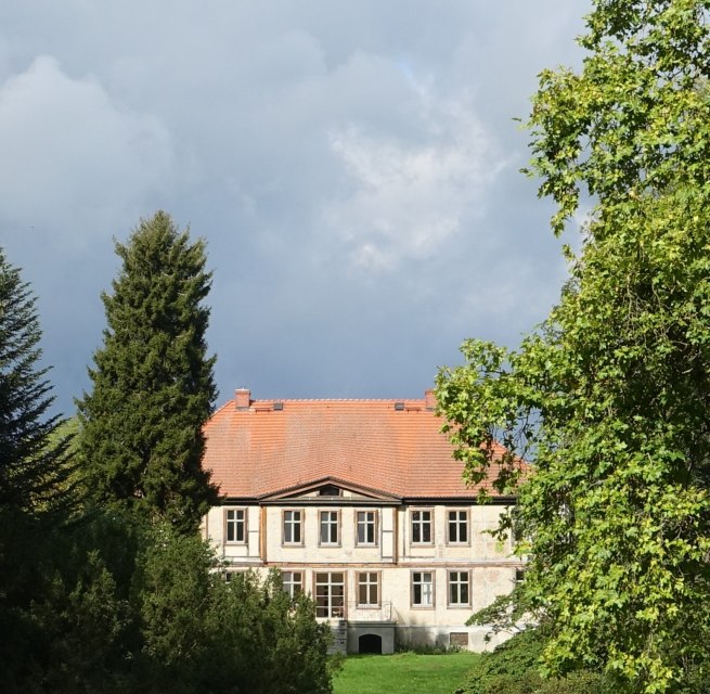 Gutshaus vom Park aus gesehen // &copy; Bettina Burchardt