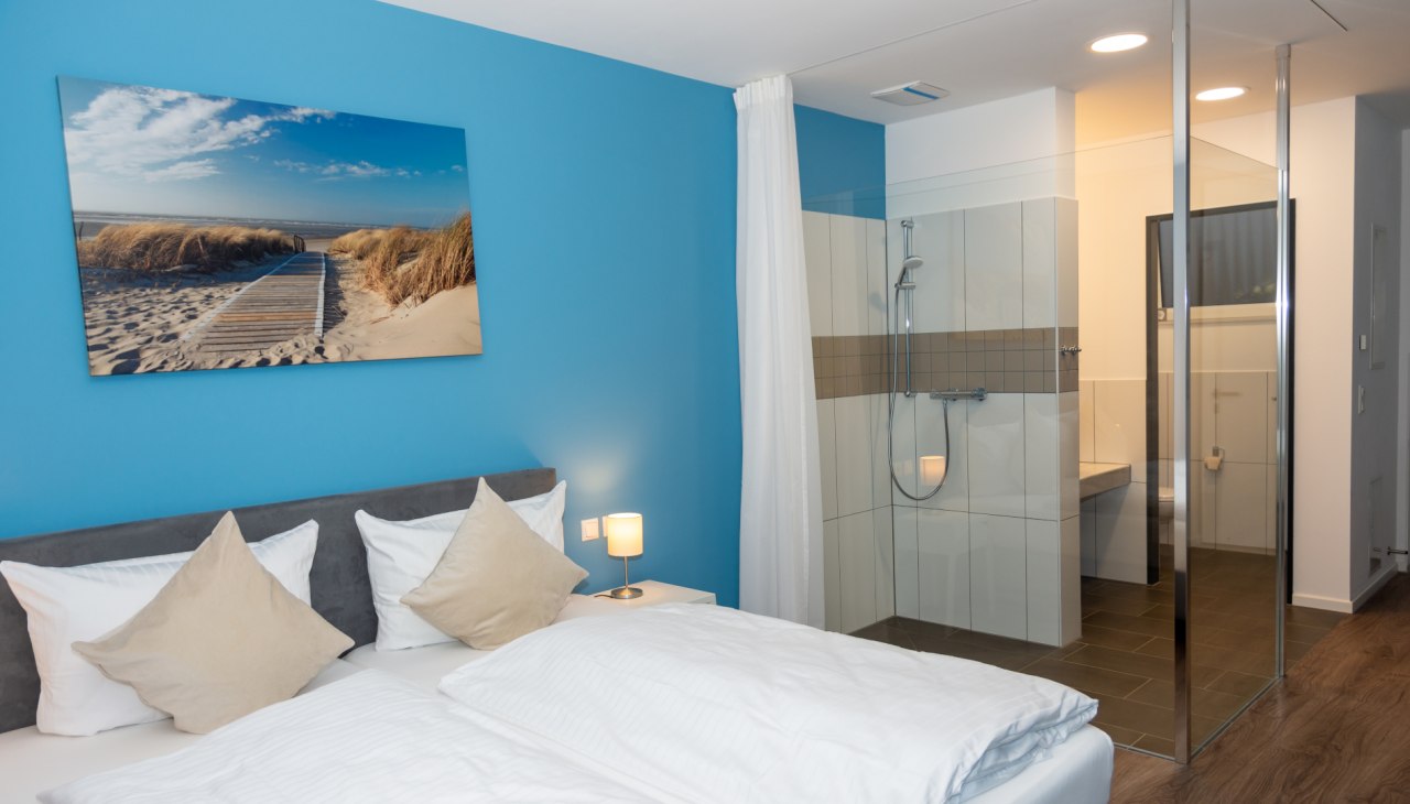 Modern, gem&uuml;tliche Zimmer, &copy; LOK - Die Pension - Das Restaurant