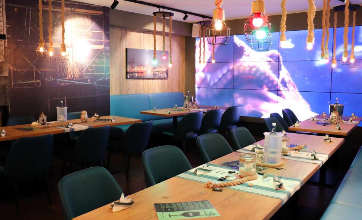 Dock 10, &copy; Dock 10