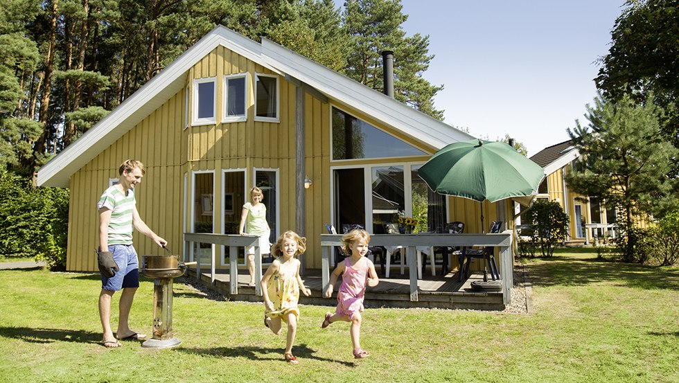 Ferienh&auml;user mit skandinavischem Charme &ndash; auf Wunsch mit Kamin und Sauna. // &copy; All Season Parks