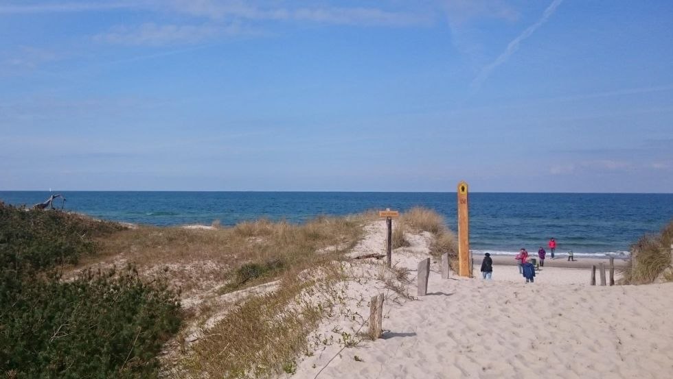 Familie op het strand bij Dar&szlig;er Ort // &copy; TMV/UB