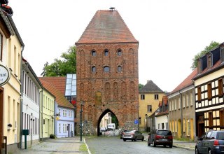 Ansicht des Prenzlauer Torturms, in dem sich das Stadtmuseum befindet. // &copy; Sabrina Wittkopf-Schade