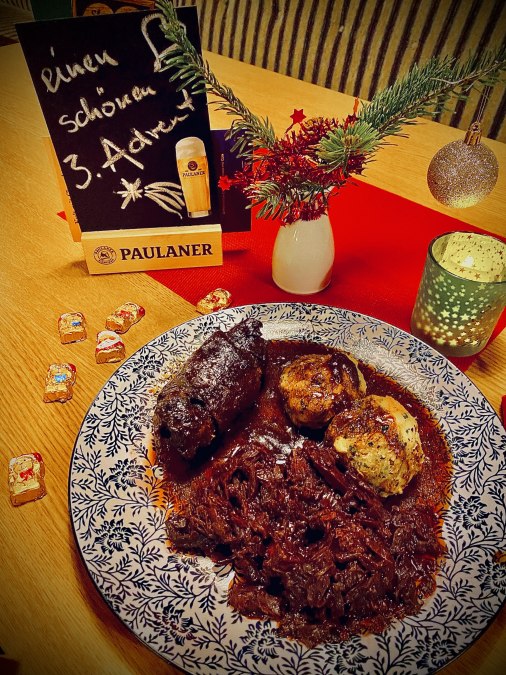 Rinderrouladen Advents Essen, © IMG_0624.jpeg Rinderrouladen Advents Essen, © IMG_0624.jpeg