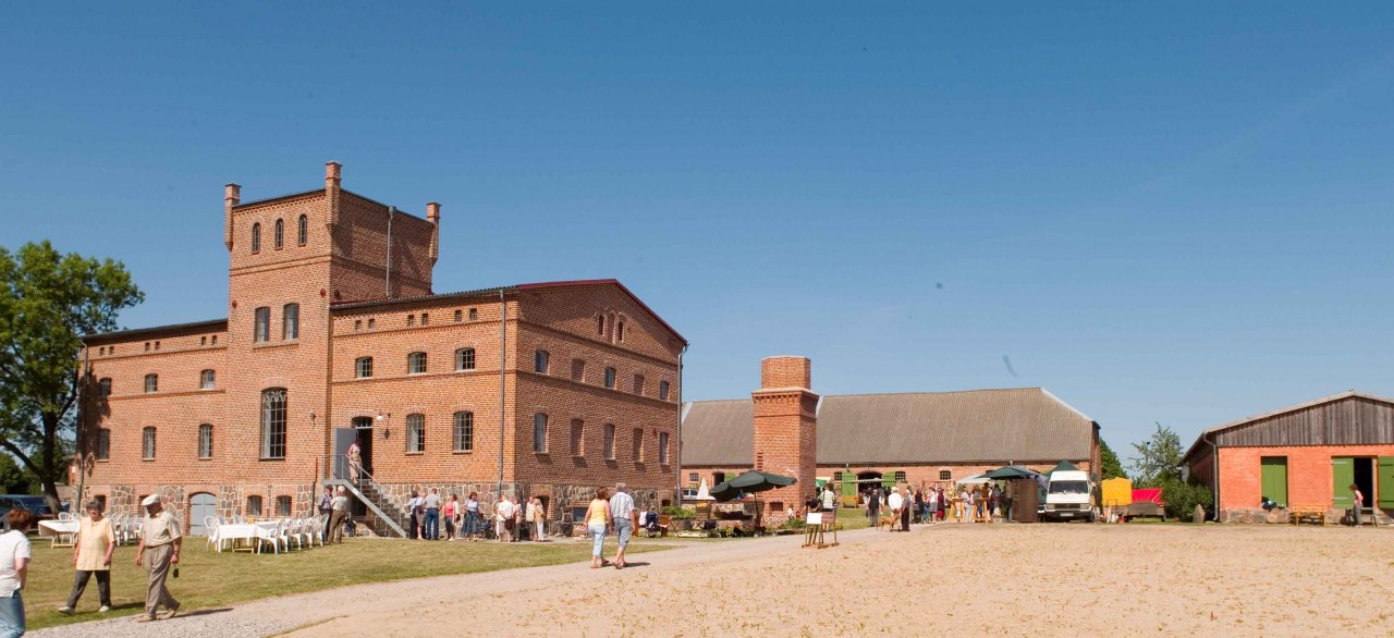 Gutsanlage mit Brennerei, © Veit Vielhaber Gutsanlage mit Brennerei, © Veit Vielhaber