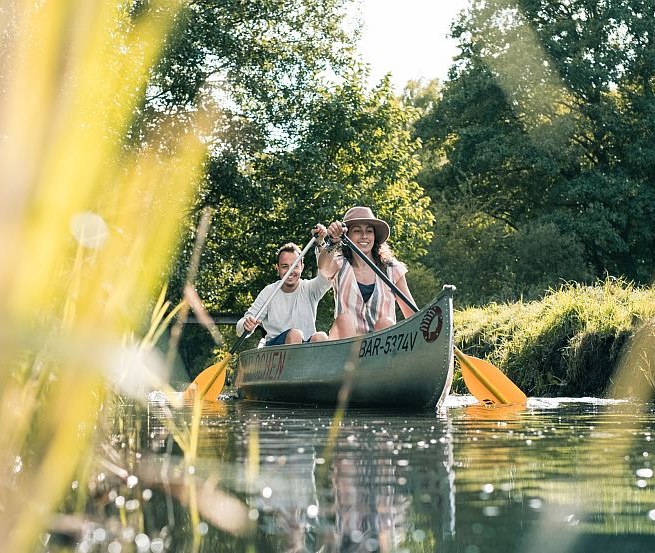 Mit dem Kanu die Vielfätigkeit der Mirow entdecken // © MV-T/outdoornormaden Mit dem Kanu die Vielfätigkeit der Mirow entdecken // © MV-T/outdoornormaden