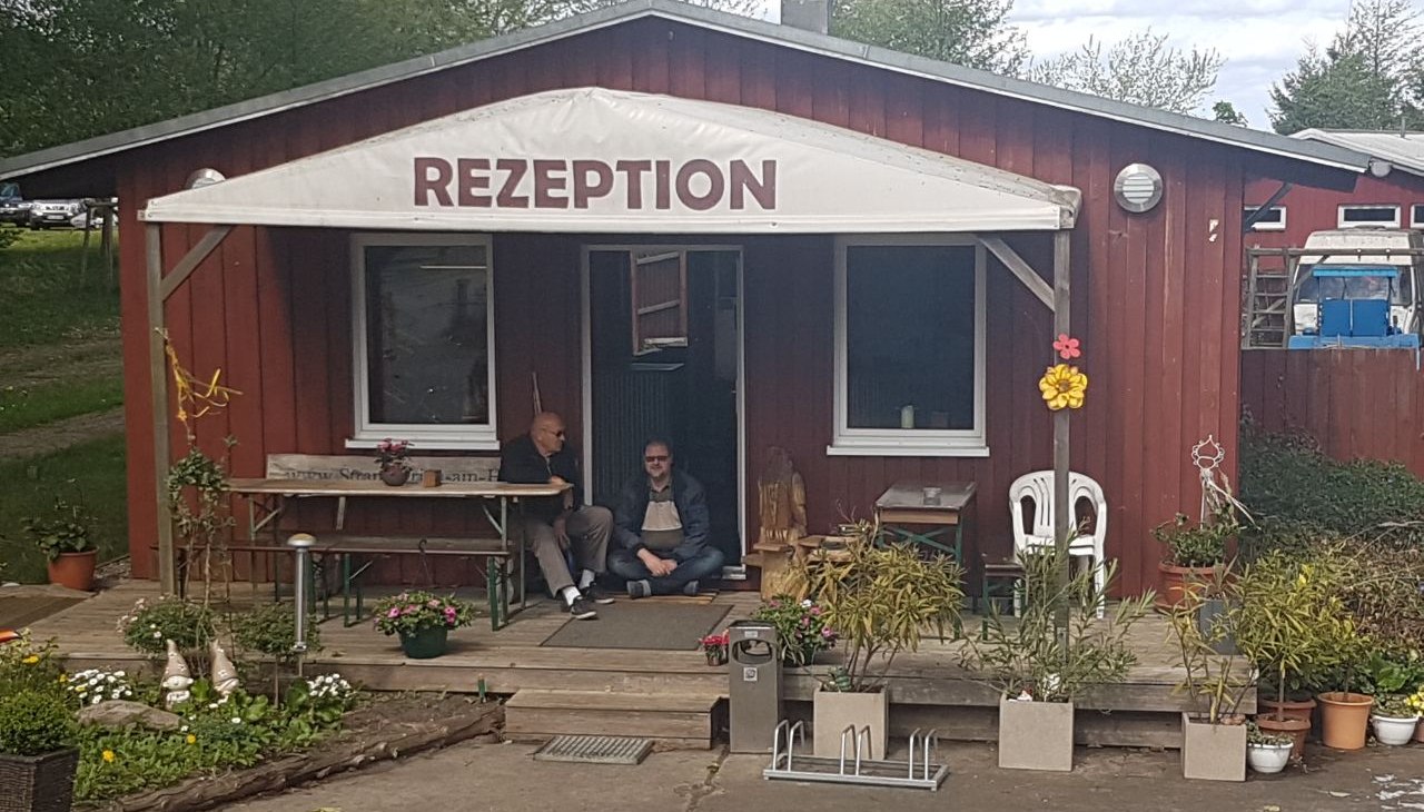 Ein herzliches Willkommen! Hier beantwortet man Ihnen alle Fragen zum Campingplatz und Umgebung., &copy; Ferienpark Ueckerm&uuml;nde-Bellin GmbH