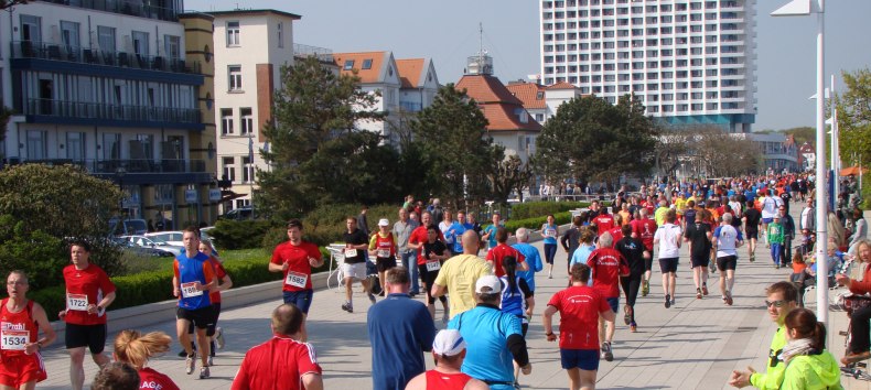 STOLTERA-K&uuml;stenwaldlauf // &copy; SV Warnem&uuml;nde e.V.