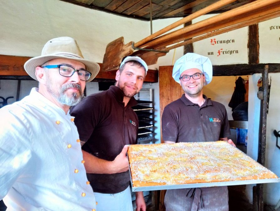 Bäckermeister Hatscher mit Team, © Jana Koch Bäckermeister Hatscher mit Team, © Jana Koch