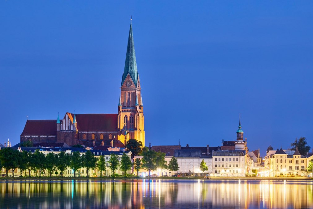 Pfaffenteich und Dom am Abend, © Oliver Borchert