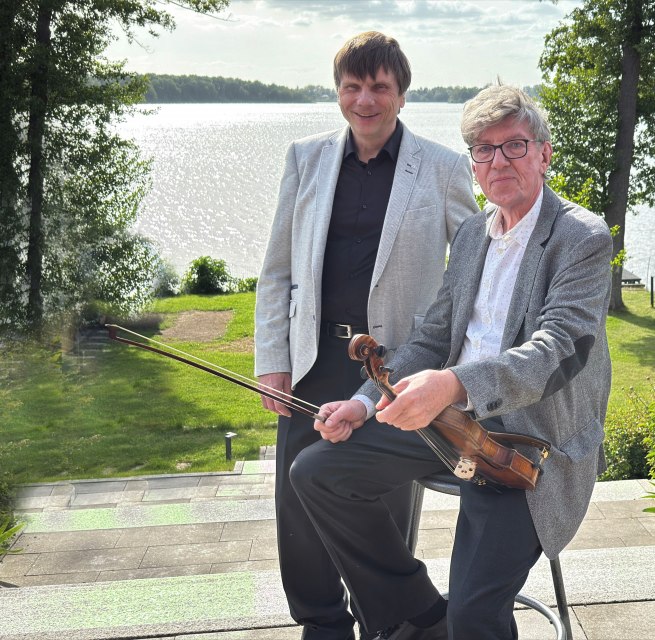 Thorsten Rosenbusch und Dr. Eckart Möbius (v.l.n.r.) // © Norbert Becker Thorsten Rosenbusch und Dr. Eckart Möbius (v.l.n.r.) // © Norbert Becker