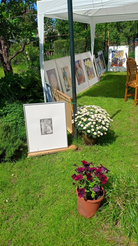 &copy; Loraine Rexin