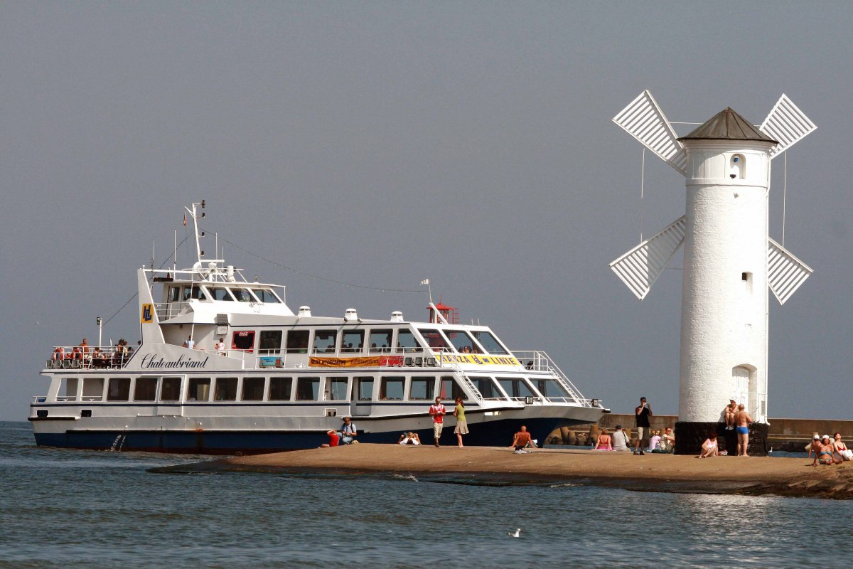 Fahrgastschiff Chataubrinand bei der Hafenrundfahrt // © Hanza Kime sp.zo.o. Fahrgastschiff Chataubrinand bei der Hafenrundfahrt // © Hanza Kime sp.zo.o.