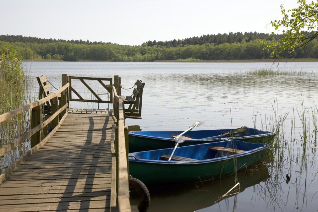 Bootssteg im Resort Gut Settin, &copy; Resort Gut Settin