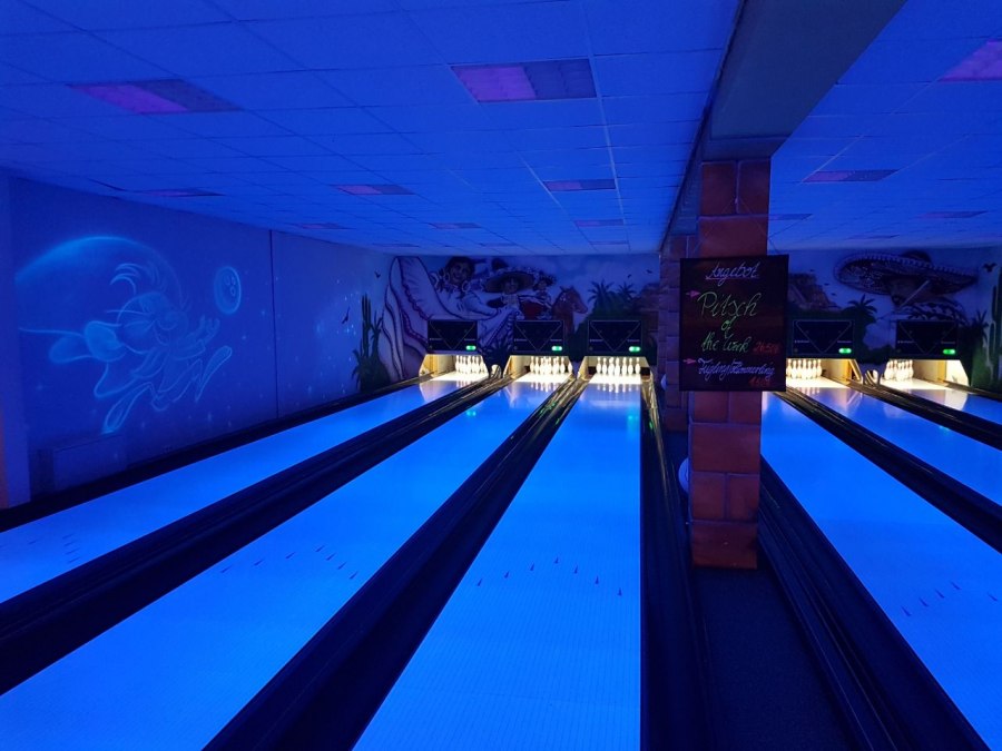 Bahn dunkel, &copy; Speedy