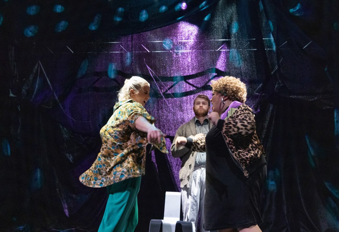 Foto: Silke Winkler // © Mecklenburgisches Staatstheater Foto: Silke Winkler // © Mecklenburgisches Staatstheater
