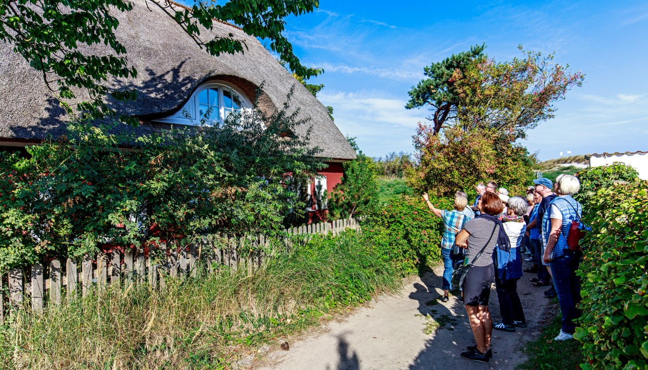 Ortsführung durch das Ostseebad Ahrenshoop, © ostsee-kuestenbilder.de Ortsführung durch das Ostseebad Ahrenshoop, © ostsee-kuestenbilder.de