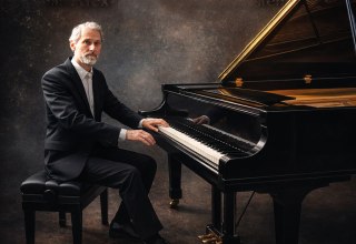 Alex Bergstedt // &copy; Alex Bergstedt