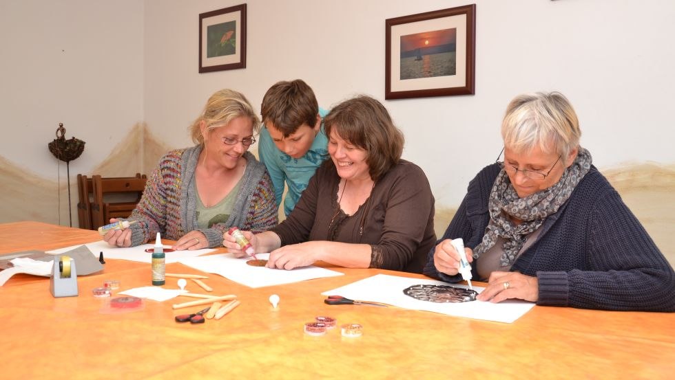 Von der Oma bis zum Enkel - ein fröhliches Familienerlebnis, © Kreativurlaub Rieth/Siedl