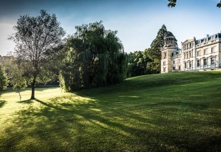 Schloss Kaarz mit Park // &copy; Stefan von Stengel