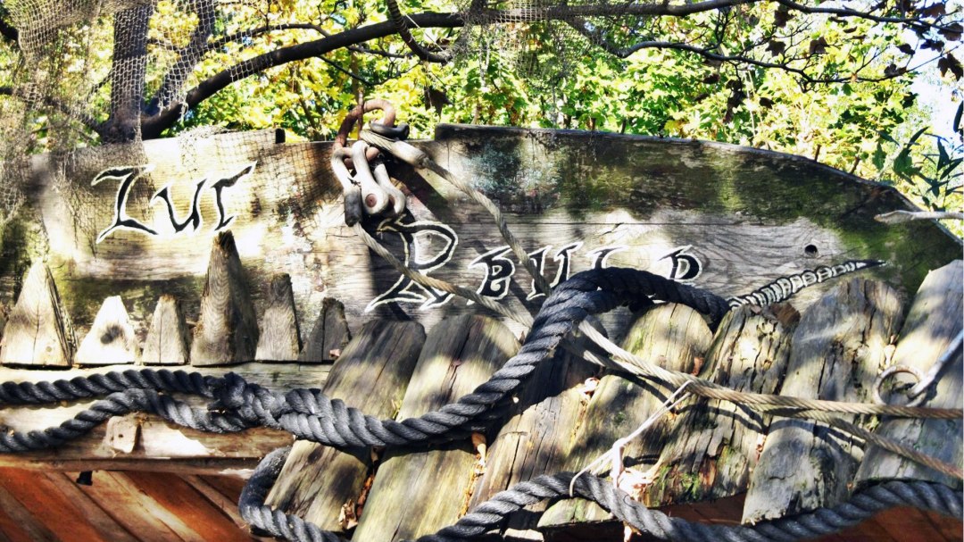 Schauräucherei "Zur Reuse" am Hafen Althagen, © Marie Klusv