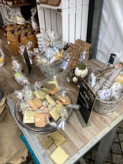 Produkte im Hofladen beim Eierbaron aus Freest., © Henry Schönrock