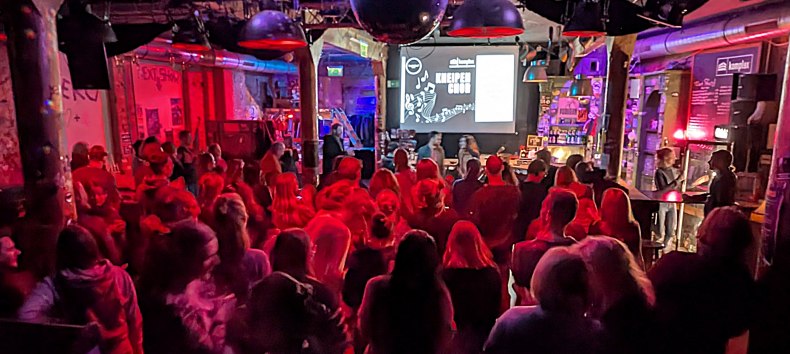 Kneipenchor 20.02.2025, &copy; Brot.Lose.Kunst e.V.