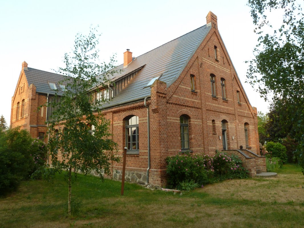 Außenansicht Gutshaus Altbauhof // © Gutshaus Altbauhof Außenansicht Gutshaus Altbauhof // © Gutshaus Altbauhof