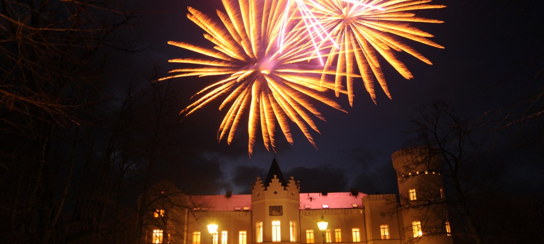 Feuerwerk Schloss Schlemmin, &copy; Soulfire Feuerwerke Shows