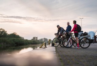 Kurze Pause und den Blick über die Peene genießen // © MV-T/Gross Kurze Pause und den Blick über die Peene genießen // © MV-T/Gross