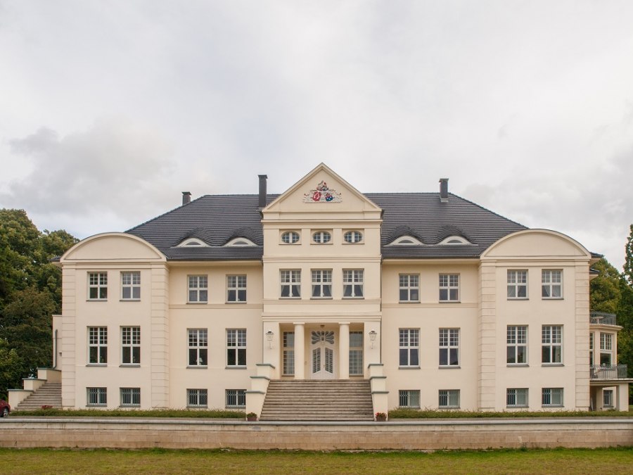 Das Schloss frontal fotografiert., © Frank Burger Das Schloss frontal fotografiert., © Frank Burger