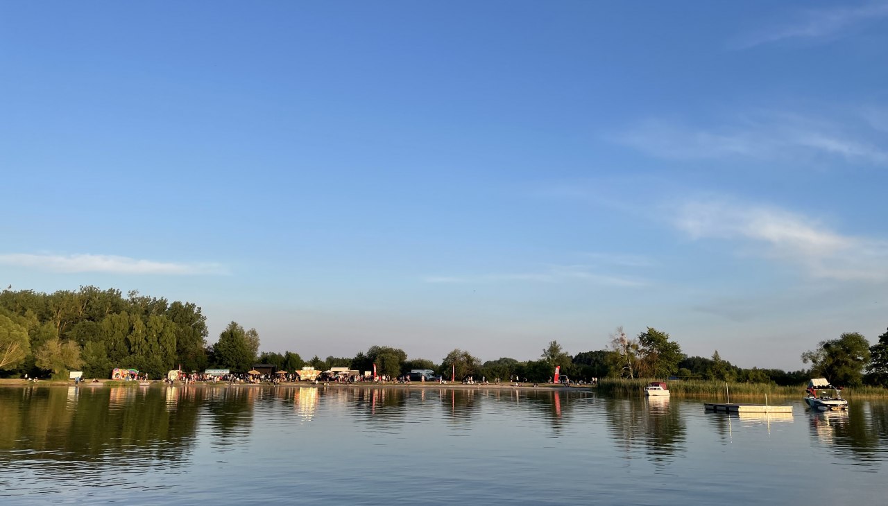 Beachvolleyballfelder Strandbad "Mili" - 1. Mittsommer Beachparty, © TDG Rechlin mbH Beachvolleyballfelder Strandbad "Mili" - 1. Mittsommer Beachparty, © TDG Rechlin mbH