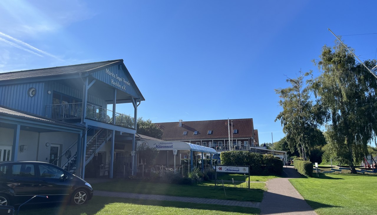 Hafengastst&auml;tte "M&ouml;wennest", &copy; TDG Rechlin mbH