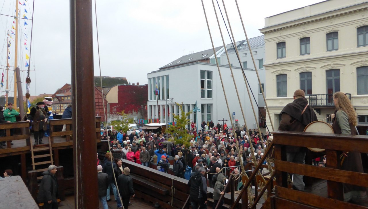 Am 17.10.2015 wurde die Kogge auf den Namen UCRA getauft, &copy; Uta Sommer