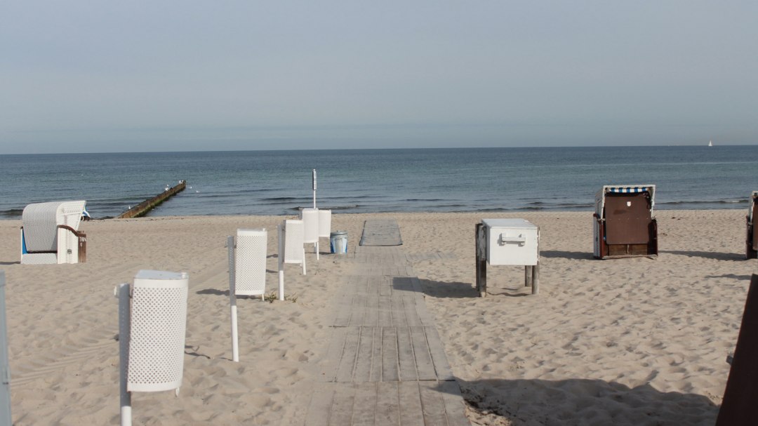 Barrierefreier Strandaufgang 18 in Warnemünde, © TZRW Barrierefreier Strandaufgang 18 in Warnemünde, © TZRW