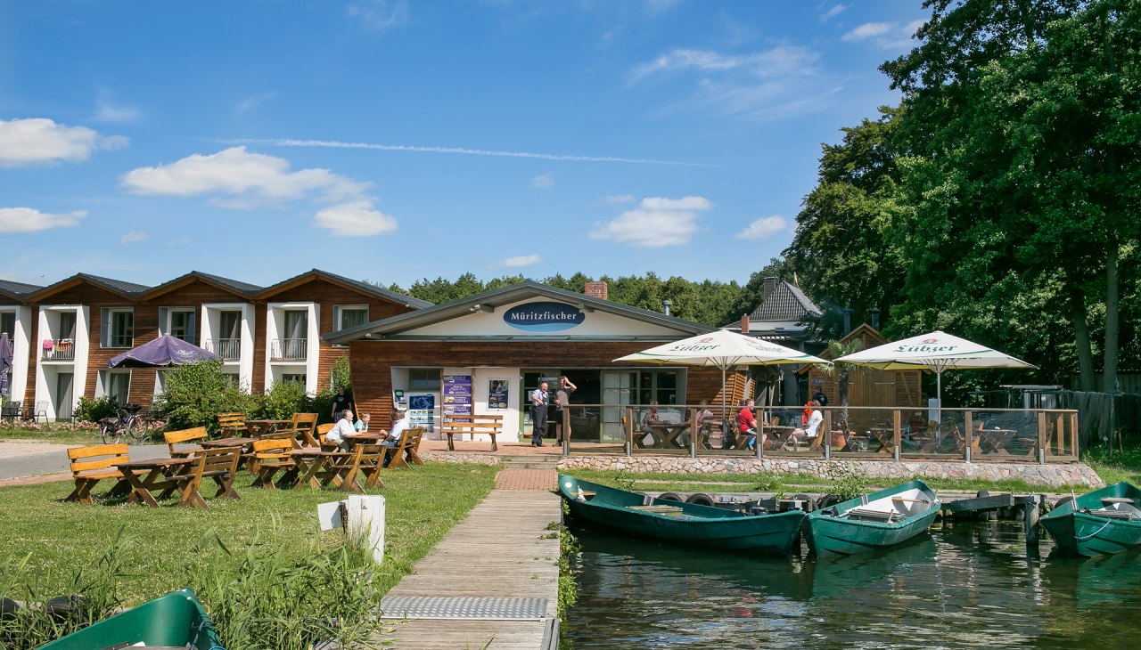 Fischerhof Eldenburg, An der Reeck, zwischen Müritz und Kölpinsee, © Müritzfischer Fischerhof Eldenburg, An der Reeck, zwischen Müritz und Kölpinsee, © Müritzfischer
