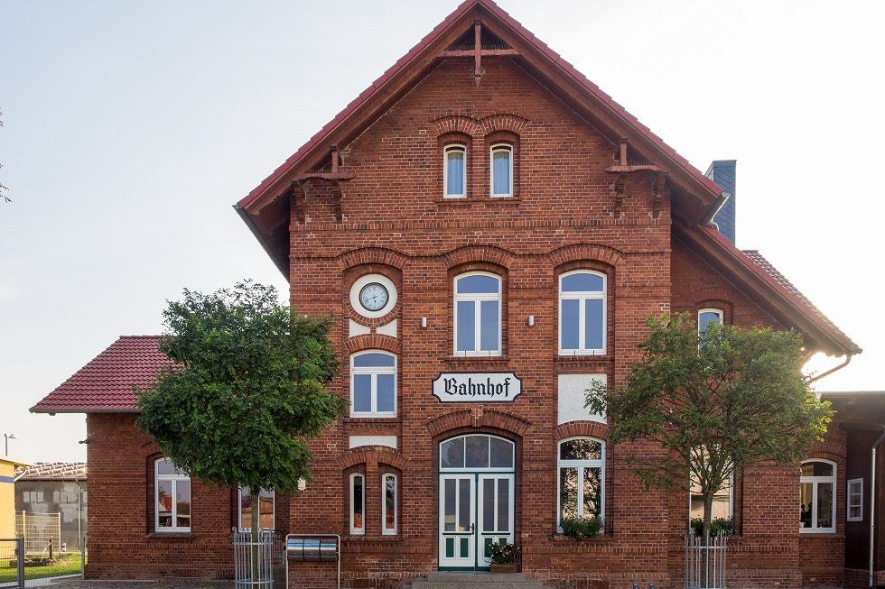 Der Bahnhof Rehna befindet sich am Rande des Stadtzentrums. // © Frank Burger Der Bahnhof Rehna befindet sich am Rande des Stadtzentrums. // © Frank Burger