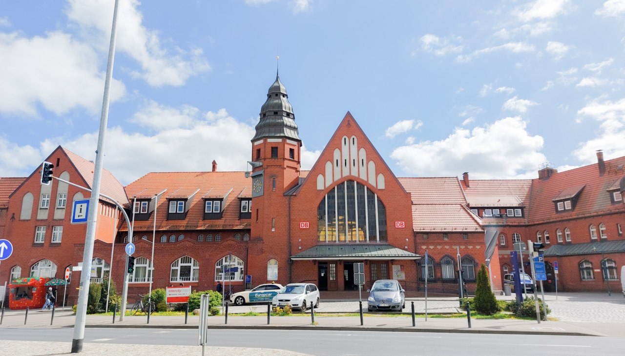 Bahnhof (0), © TZ HST Bahnhof (0), © TZ HST