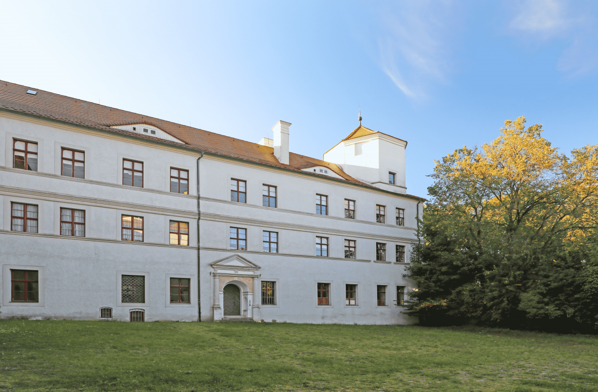 Vorderseite des Schlosses // © MV-T/Gohlke Vorderseite des Schlosses // © MV-T/Gohlke
