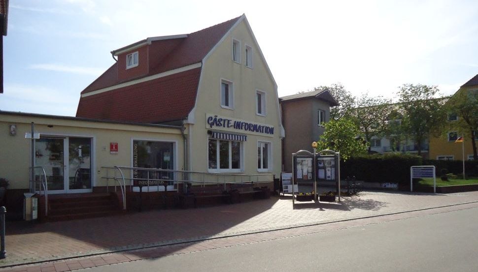 Die Kurverwaltung Koserow // © MV-T/Annette Rösler Die Kurverwaltung Koserow // © MV-T/Annette Rösler