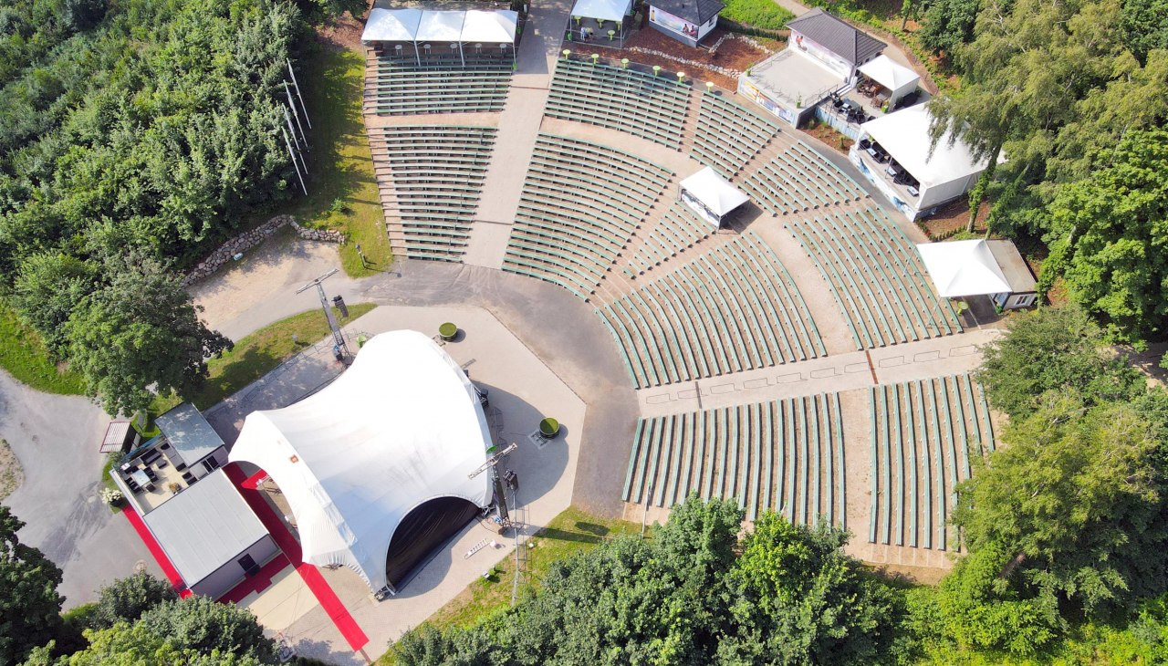 Event-Location mit Kapazität für über 5.000 Besucher: die Waldbühne Rügen, © Waldbühne Rügen GmbH& Co.KG