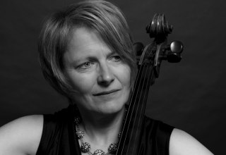 Veranstalterin und Mitwirkende Friederike Fechner, stellvertretend f&uuml;r 10 weitere Musikerinnen und Musiker, die bei dem Konzert mitwirken // &copy; Mathias Wentz